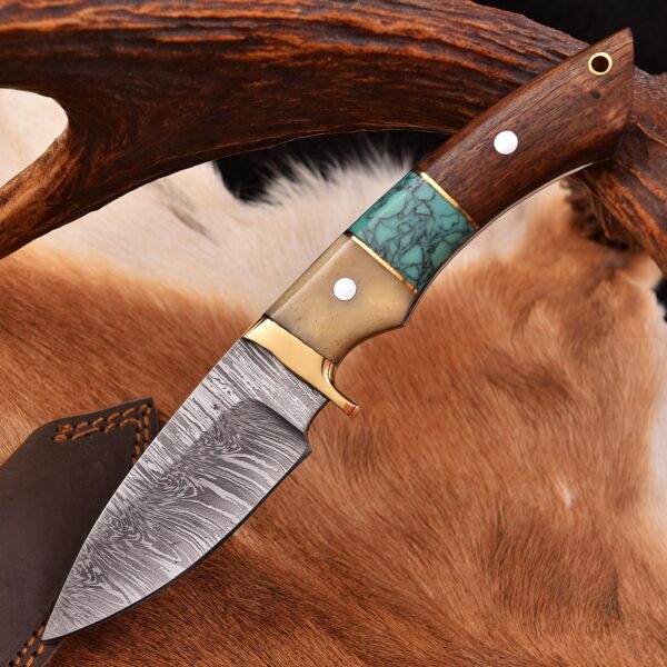 Handmade Damascus Steel Hunting Skinner Survival Knife For camping & Outdoor
